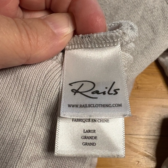 GUC Rails- Theo Gray Tie-Dye Sweatshirt. Size L - Picture 5 of 9